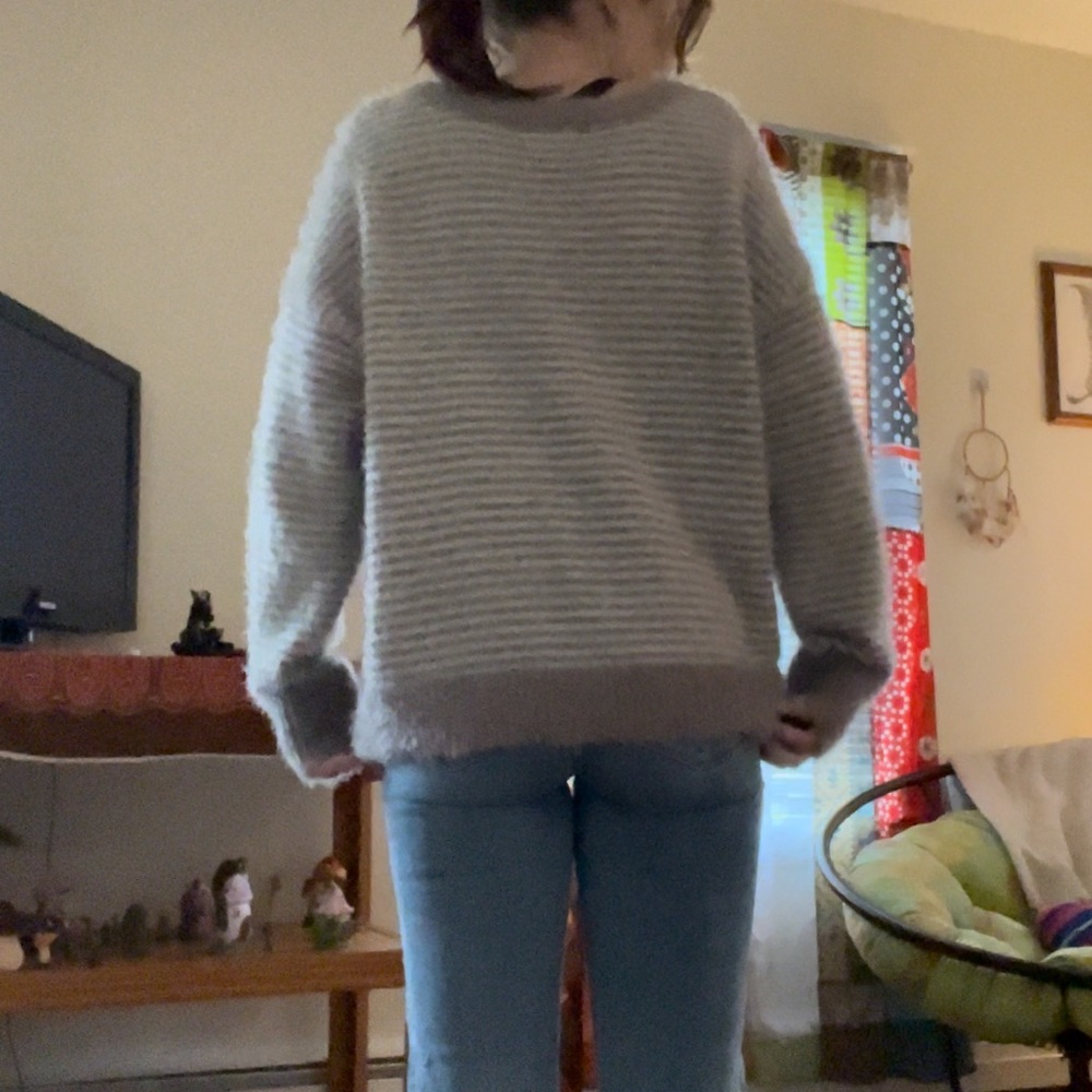 Large striped sweater slightly worn no holes or pulls